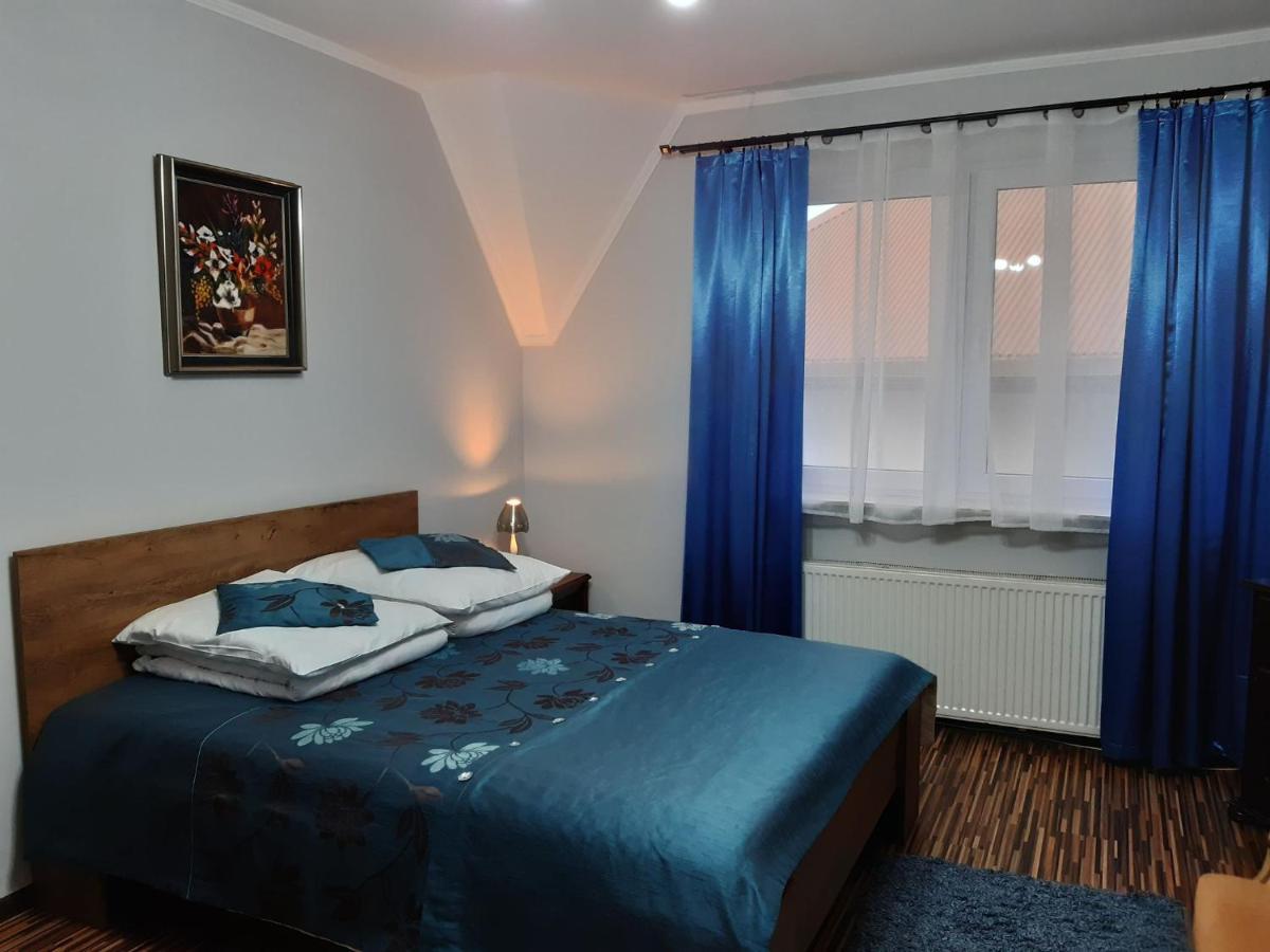 Fantazja - Restauracja I Noclegi Radom Bagian luar foto