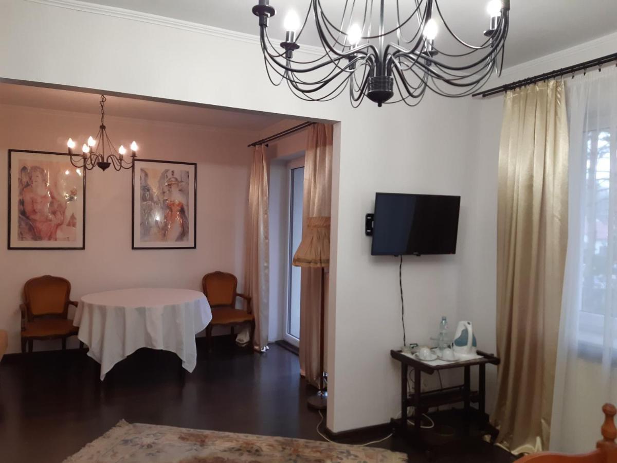 Fantazja - Restauracja I Noclegi Radom Bagian luar foto